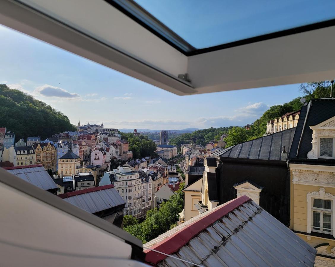 Excellent Apartments Central 3 Min Walk From The Colonnade Karlovy Vary Bagian luar foto