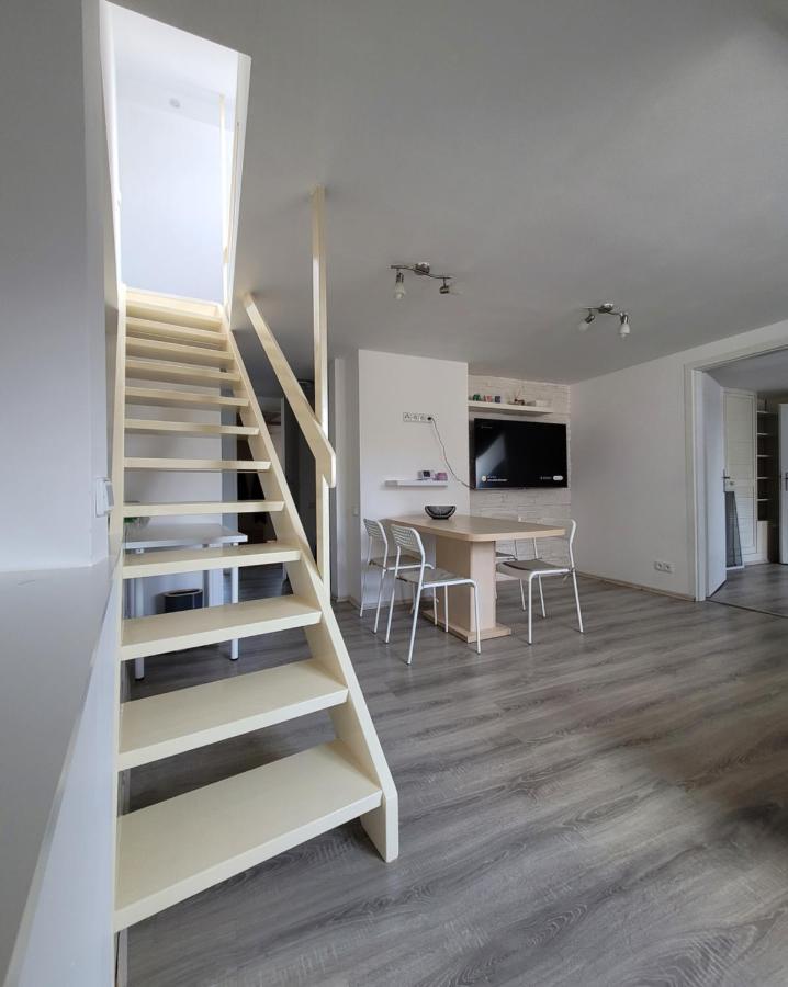 Excellent Apartments Central 3 Min Walk From The Colonnade Karlovy Vary Bagian luar foto