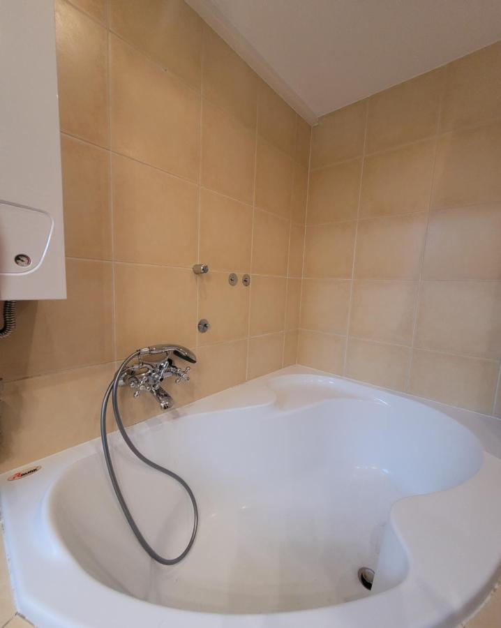 Excellent Apartments Central 3 Min Walk From The Colonnade Karlovy Vary Bagian luar foto